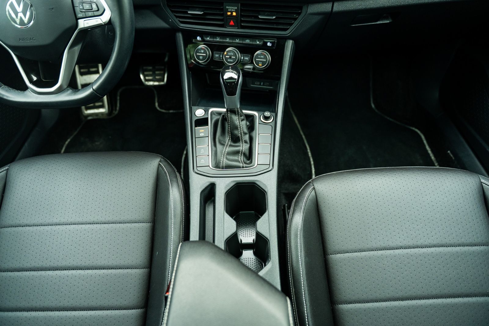 2023 Volkswagen Jetta Comfortline Sport Package-17