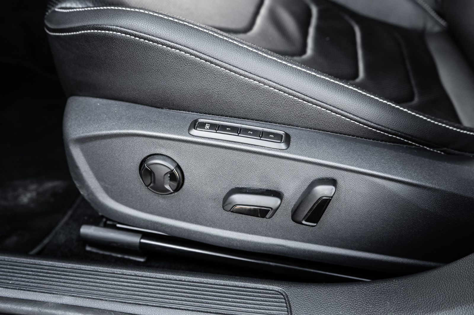 2024 Volkswagen Jetta Highline-25