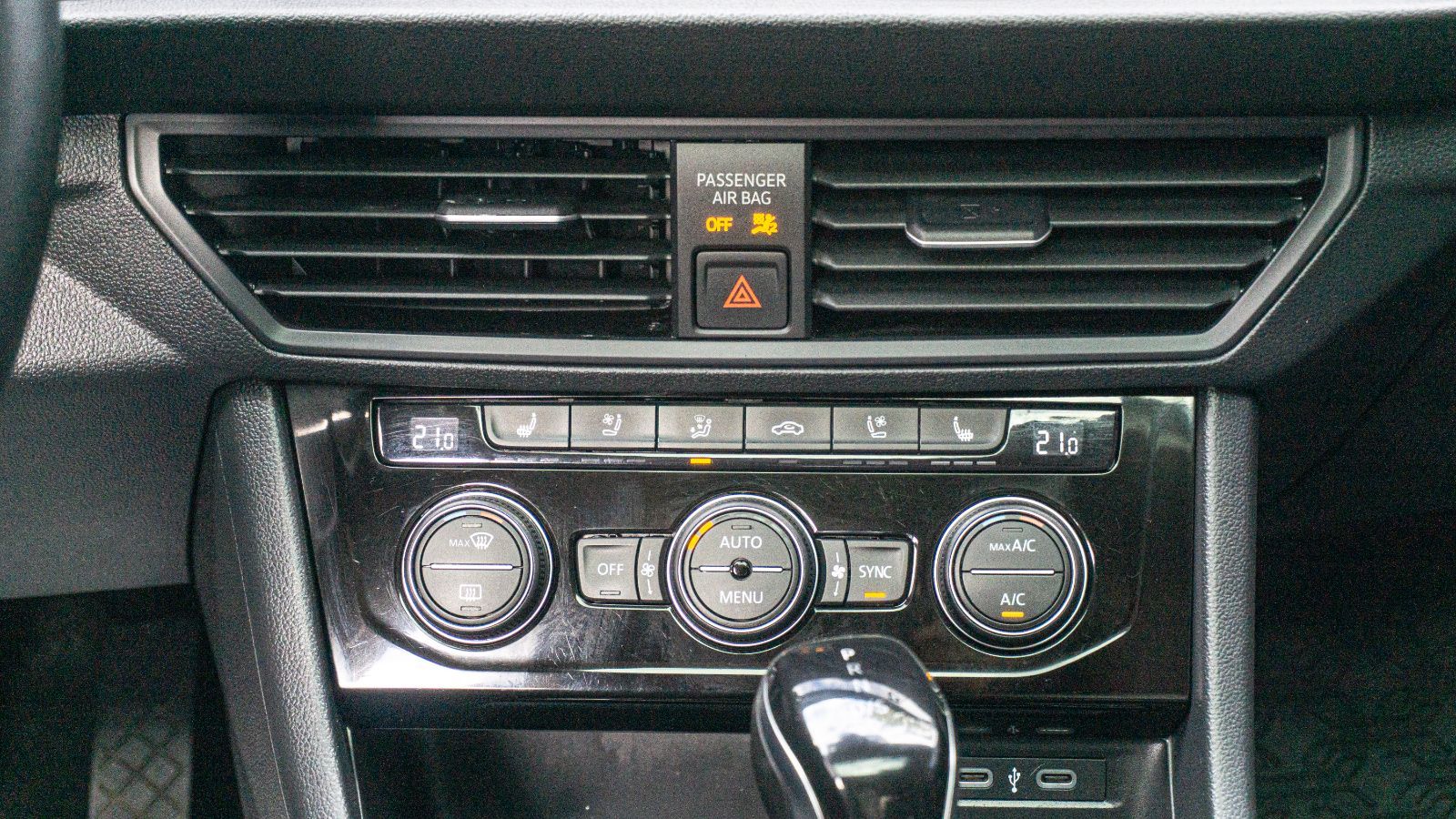 2024 Volkswagen Jetta Highline-12