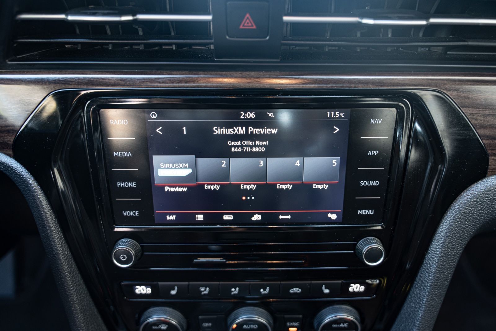 2021 Volkswagen Passat Execline R-Line-9