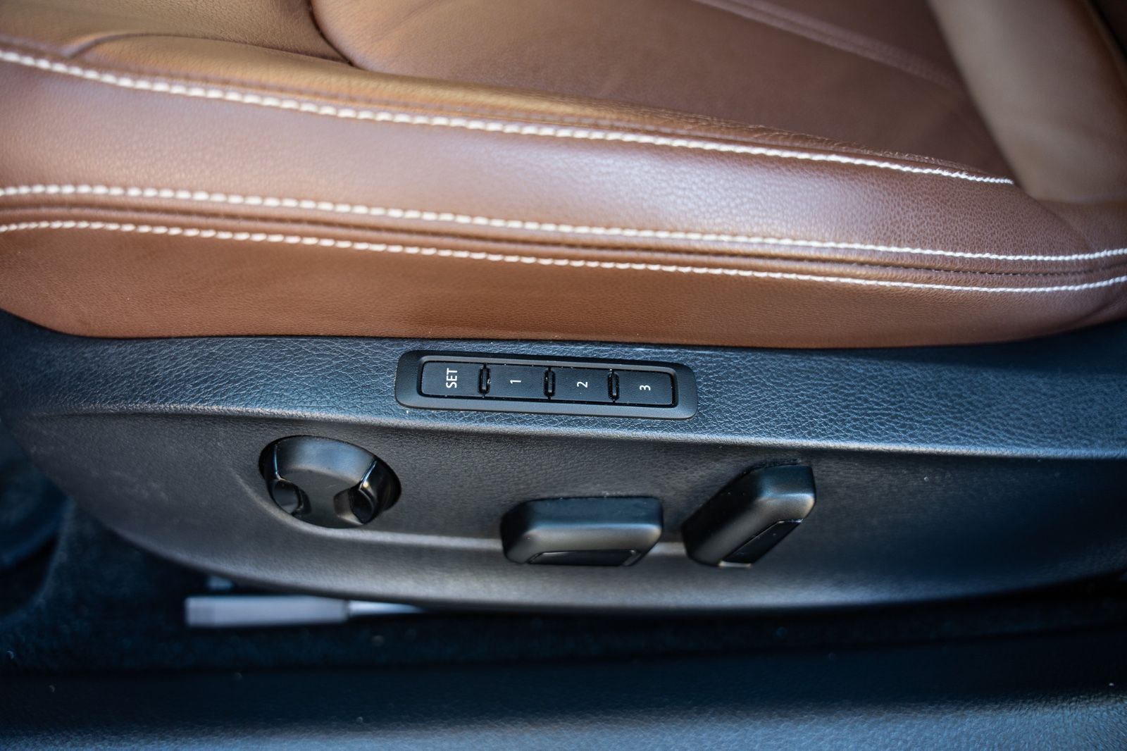2021 Volkswagen Passat Execline R-Line-16