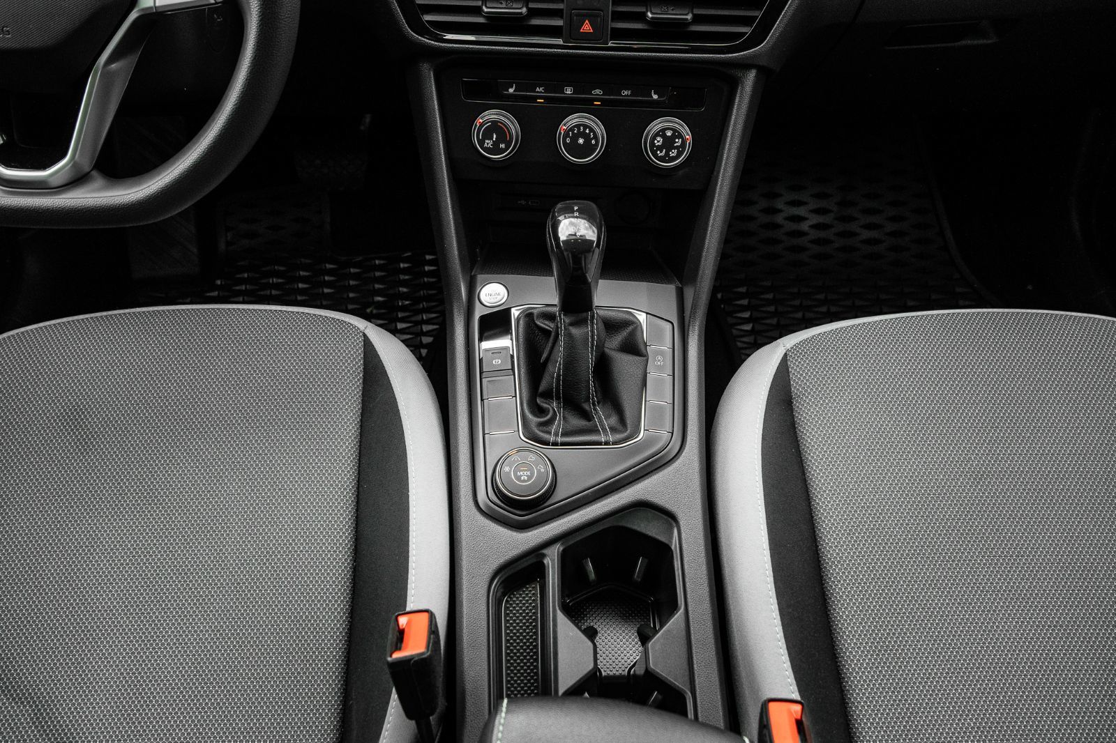 2022 Volkswagen Taos Trendline AWD-8