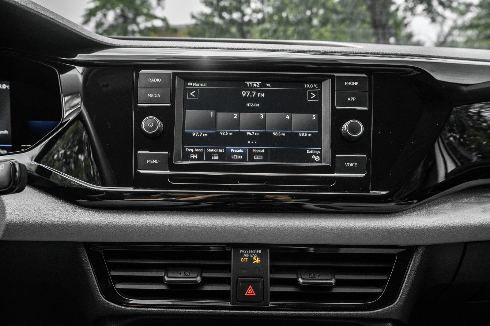2022 Volkswagen Taos Trendline AWD-13