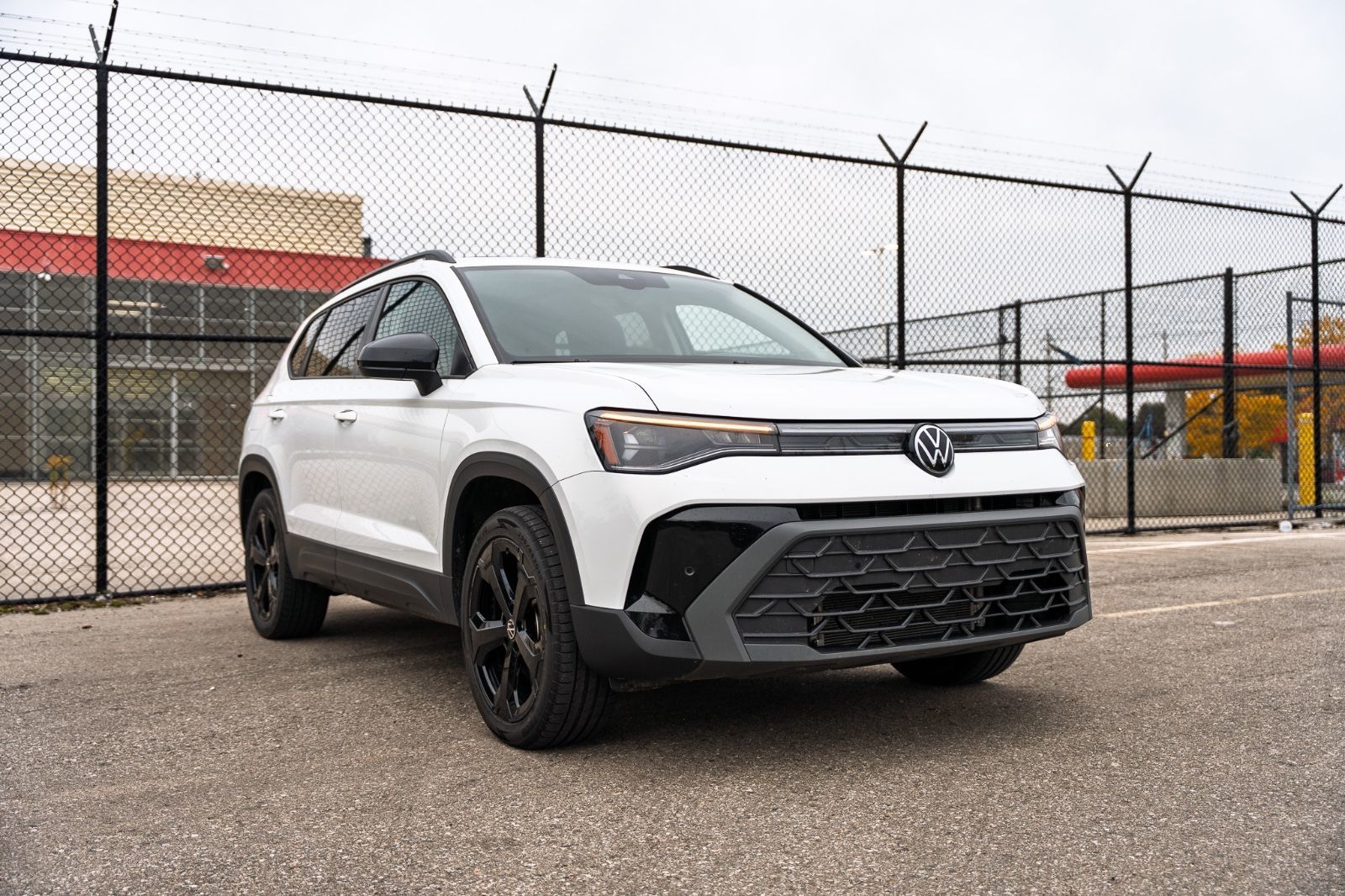2025 Volkswagen Taos Comfortline Black Edition-1