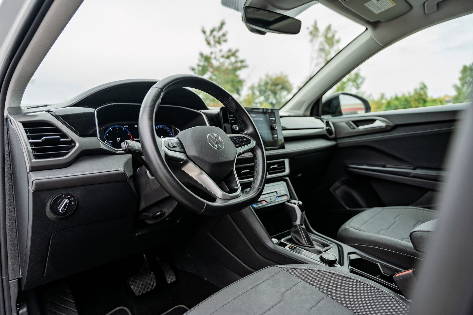 2025 Volkswagen Taos Comfortline Black Edition-21