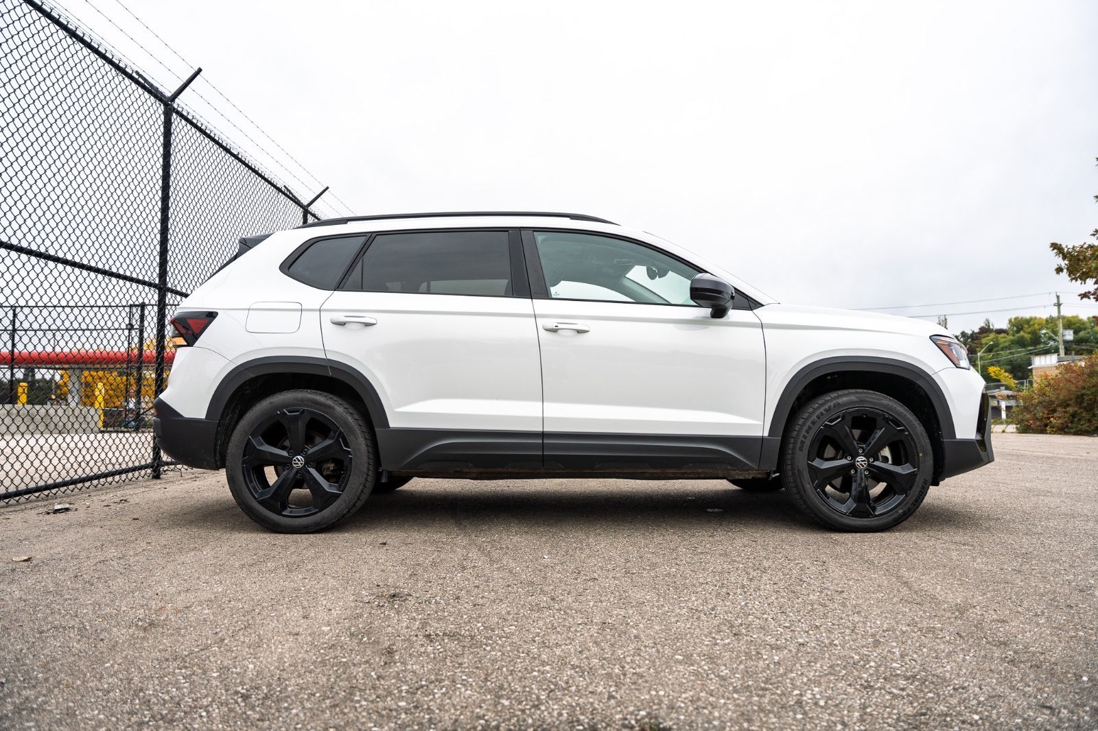 2025 Volkswagen Taos Comfortline Black Edition-4