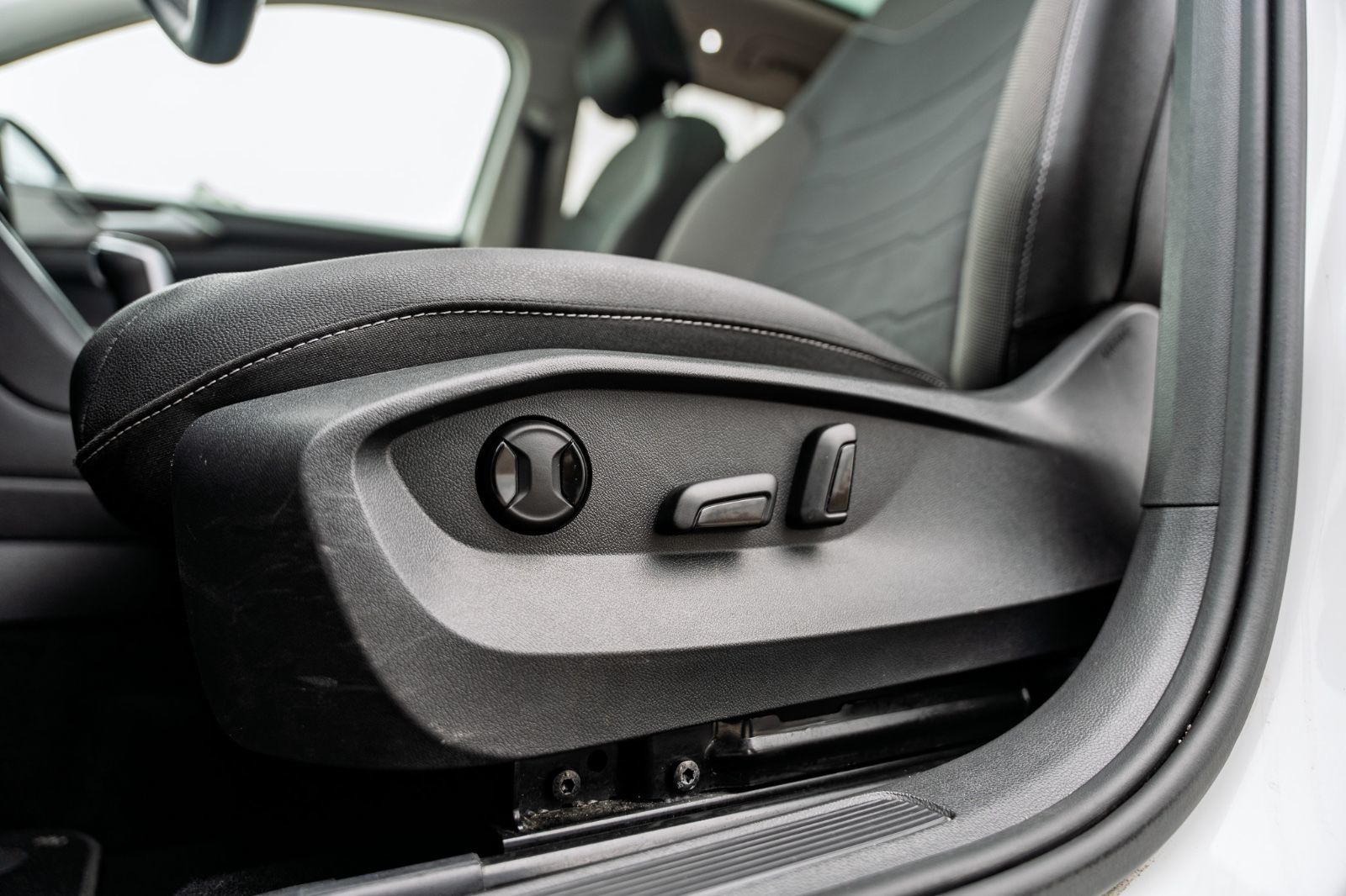 2025 Volkswagen Taos Comfortline Black Edition-22