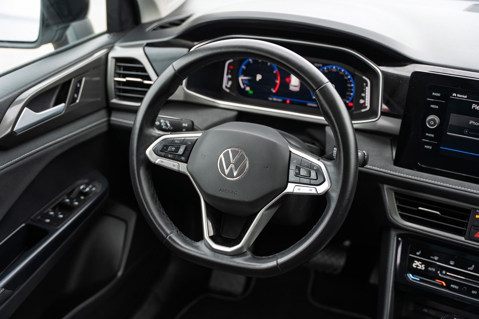 2025 Volkswagen Taos Comfortline Black Edition-7