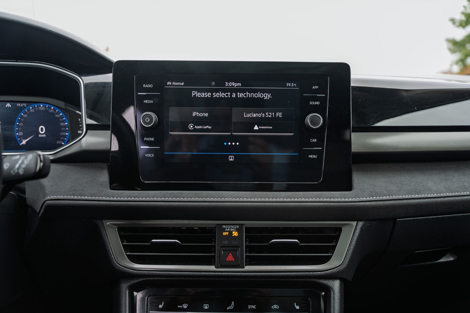 2025 Volkswagen Taos Comfortline Black Edition-10