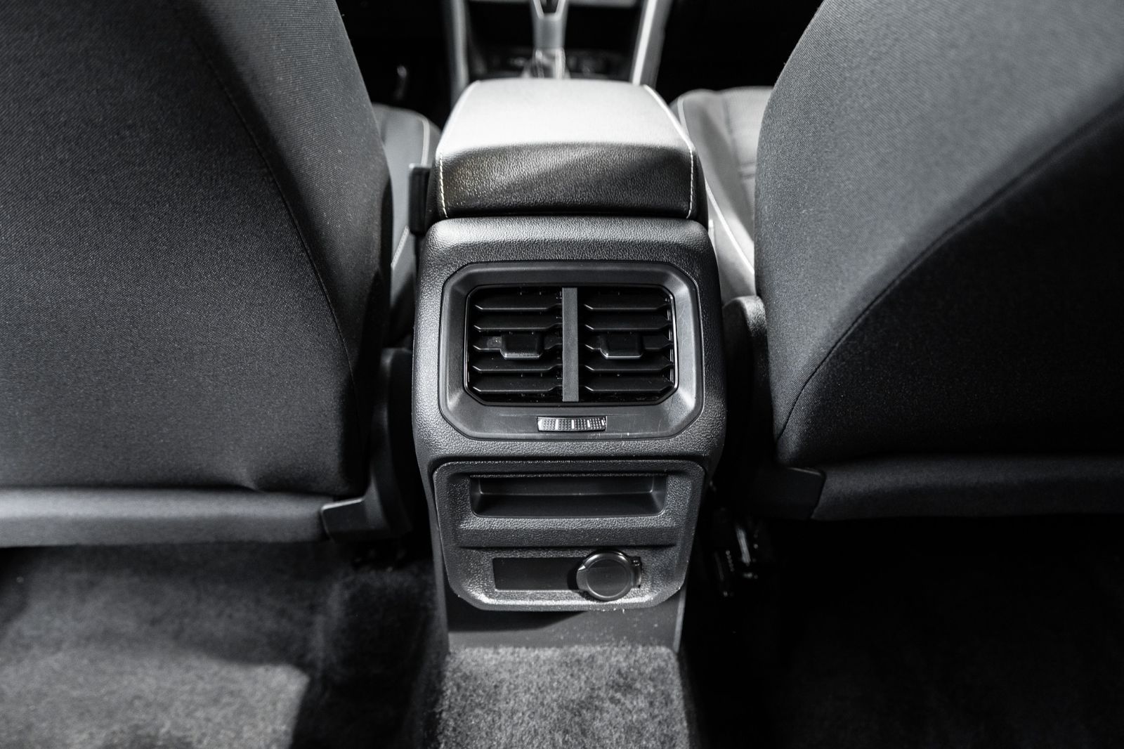 2022 Volkswagen Tiguan Trendline-30