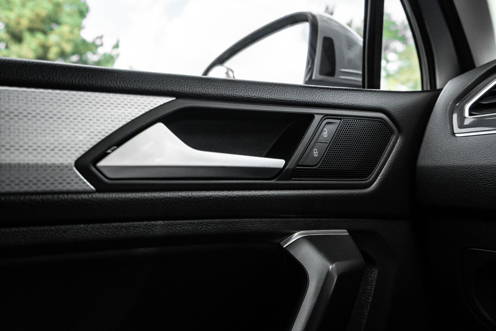 2022 Volkswagen Tiguan Trendline-23
