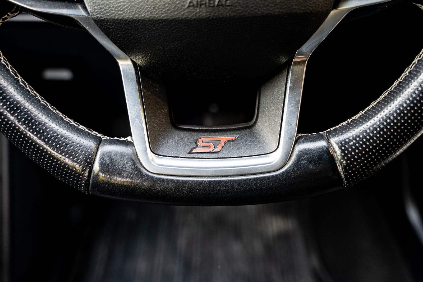 2021 Ford Explorer ST-12
