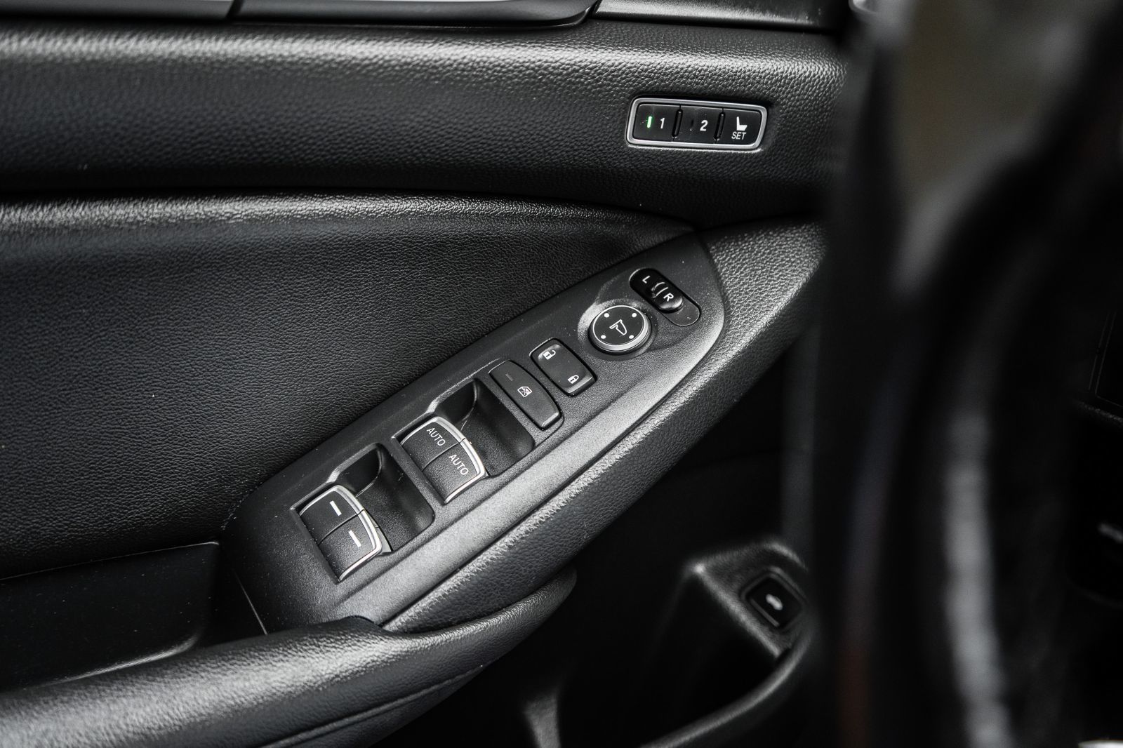 2020 Honda Accord Sedan EX-L-23