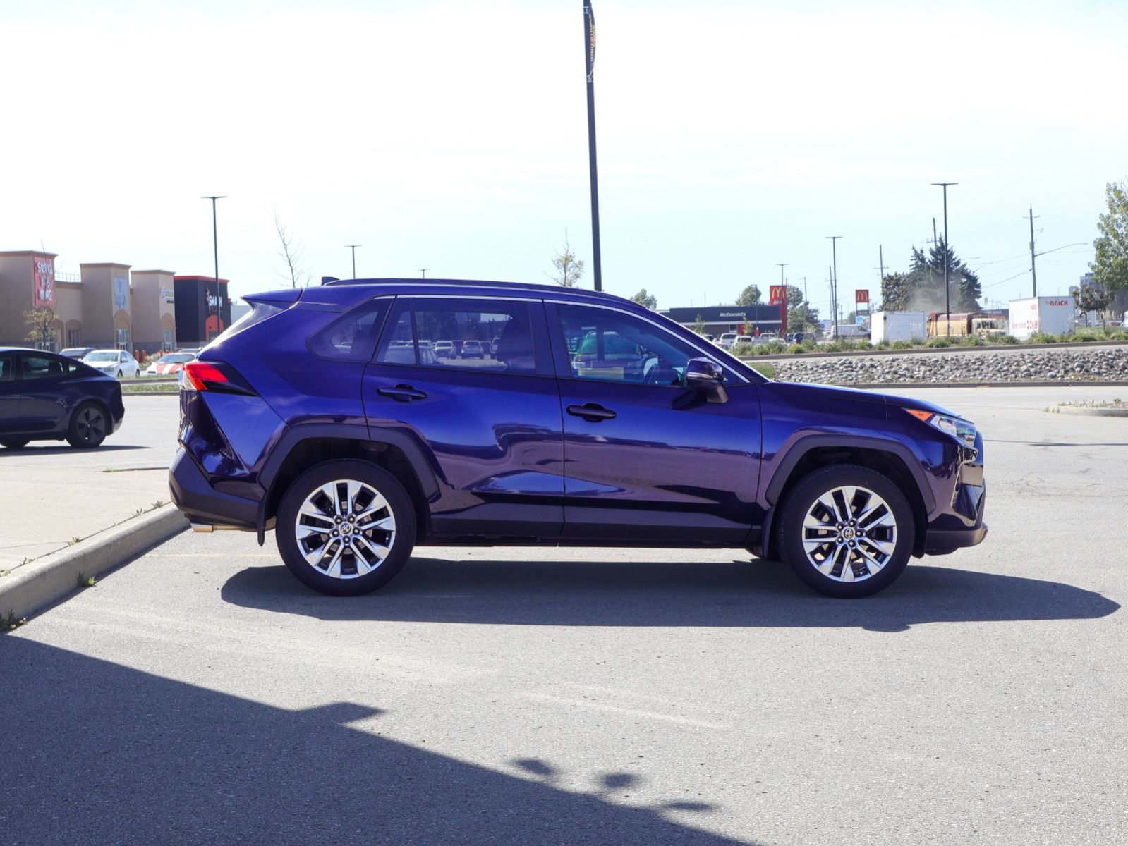2019 Toyota RAV4 XLE-4