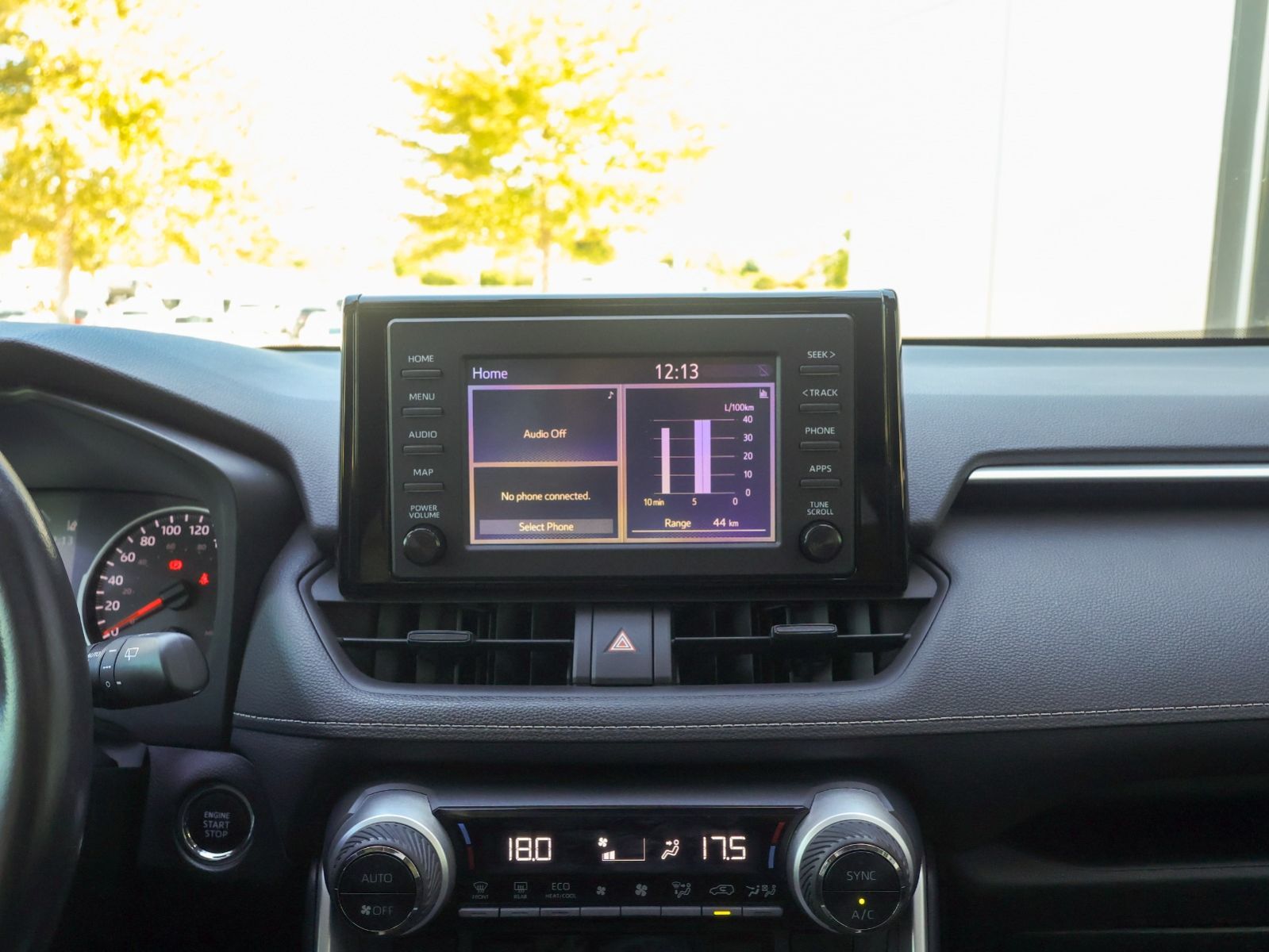 2019 Toyota RAV4 XLE-12