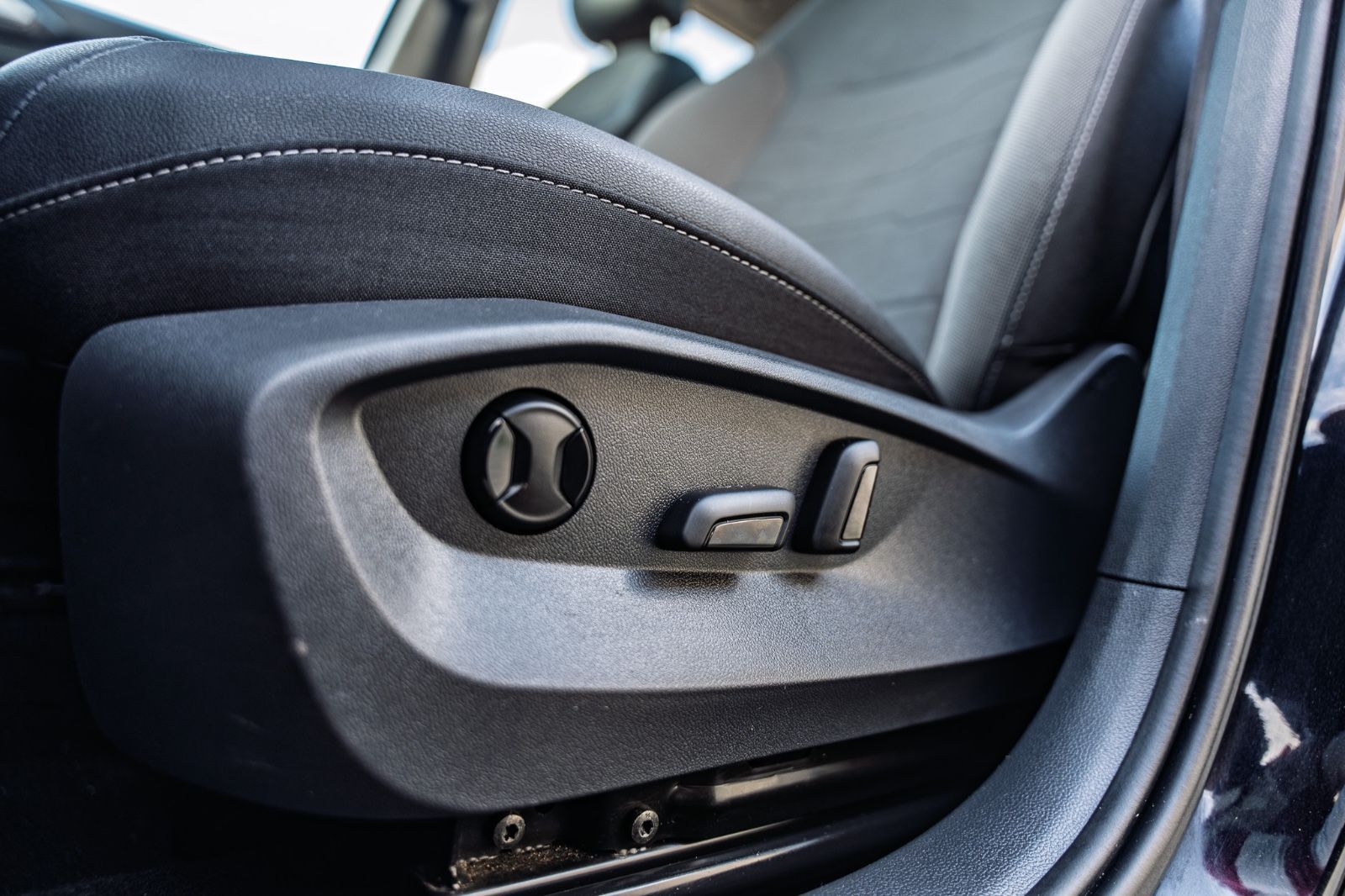 2025 Volkswagen Taos Comfortline Black Edition-21