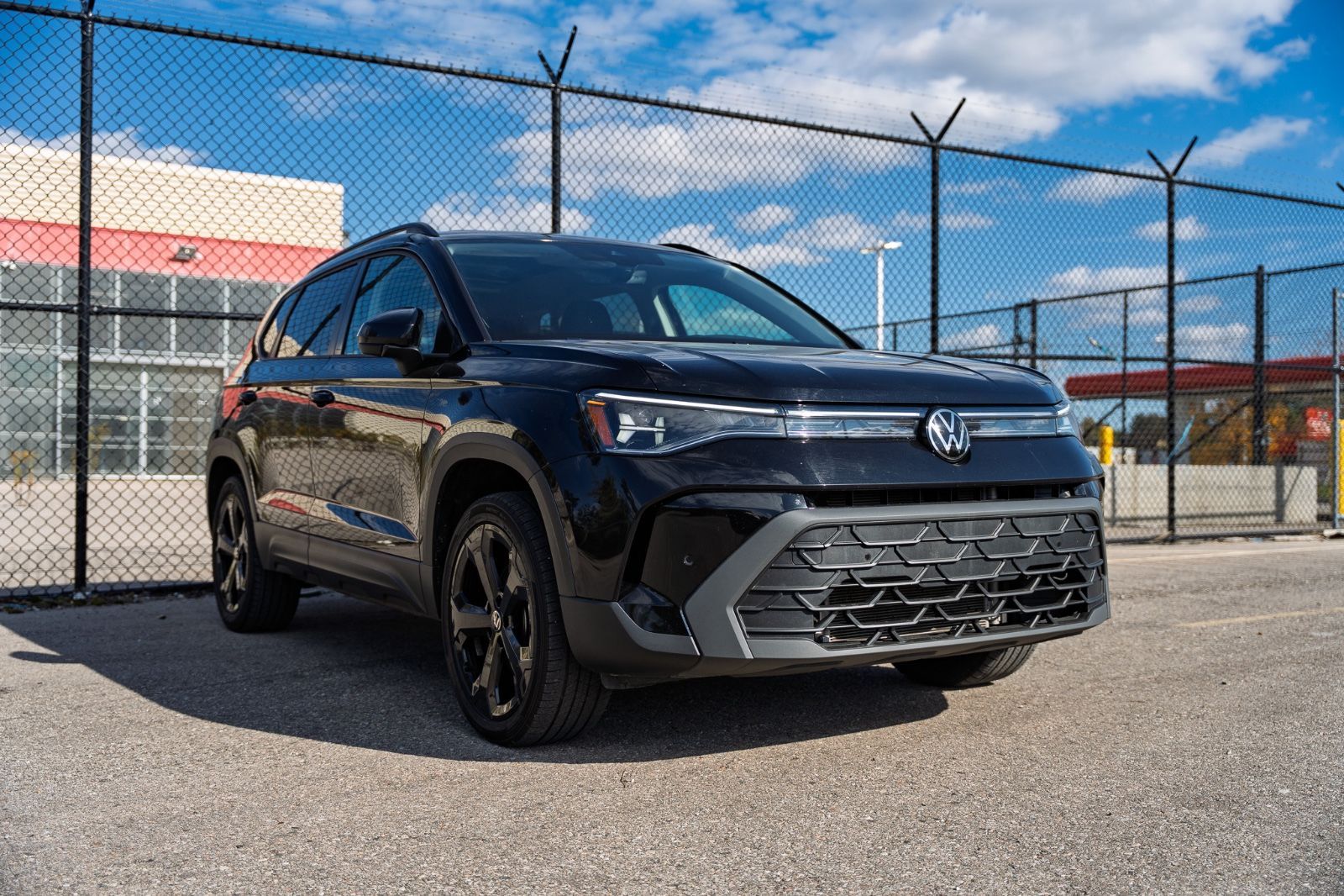 2025 Volkswagen Taos Comfortline Black Edition-1