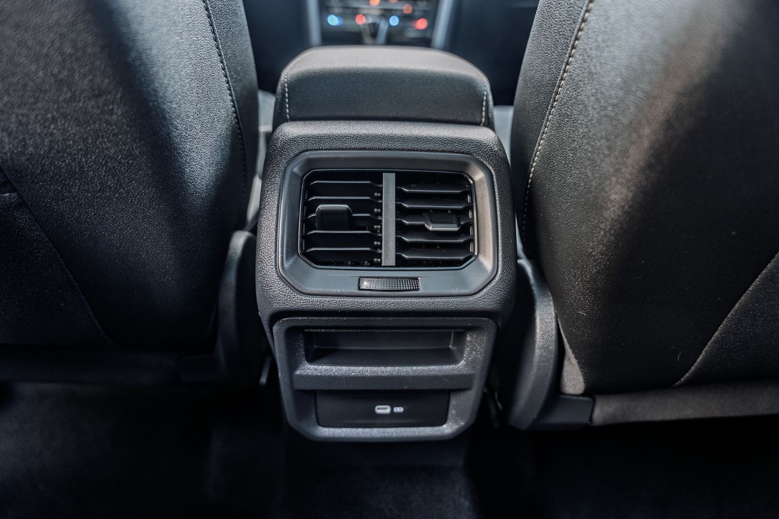 2025 Volkswagen Taos Comfortline Black Edition-19