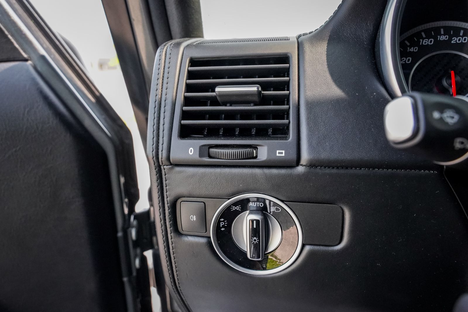 2016 Mercedes-Benz G-Class G 65 V12-11