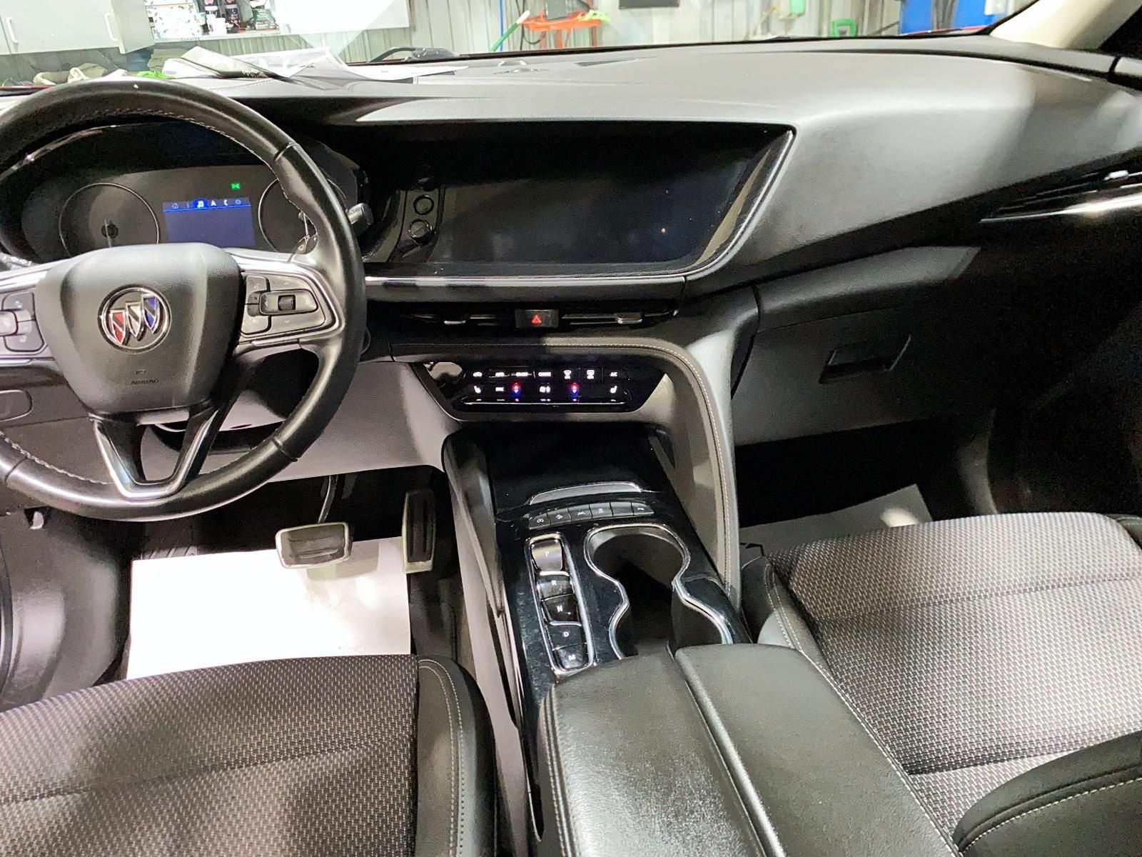 Buick Envision 2023 — photo 8