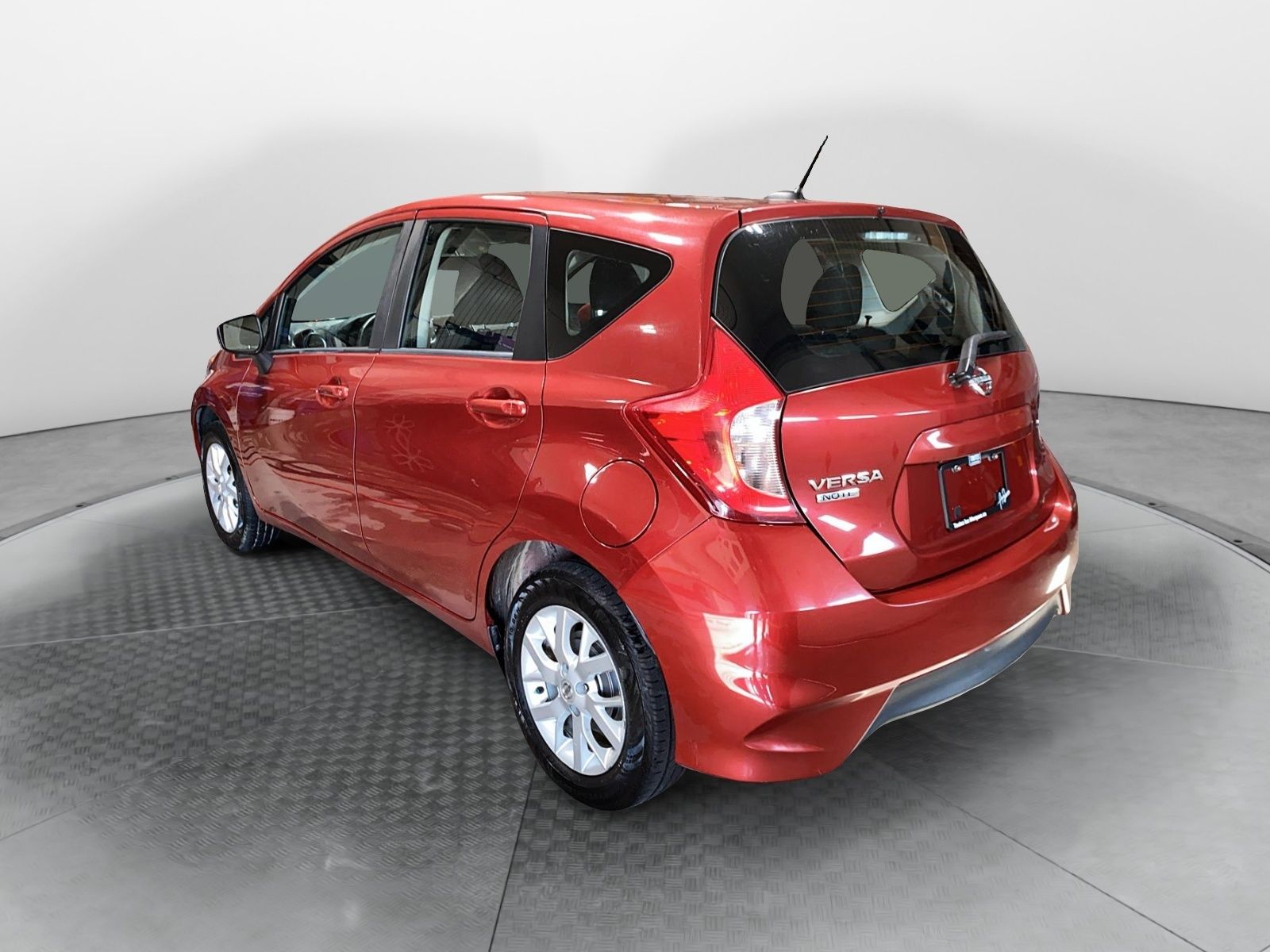 Nissan Versa Note 2018 — photo 4