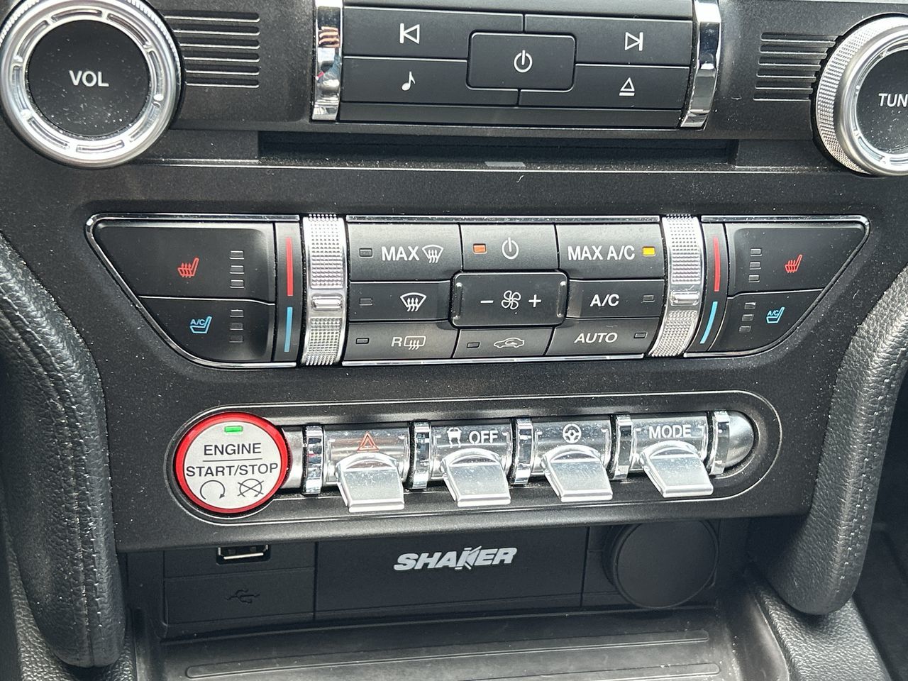 2017 Ford Mustang GT in Barrie, Ontario