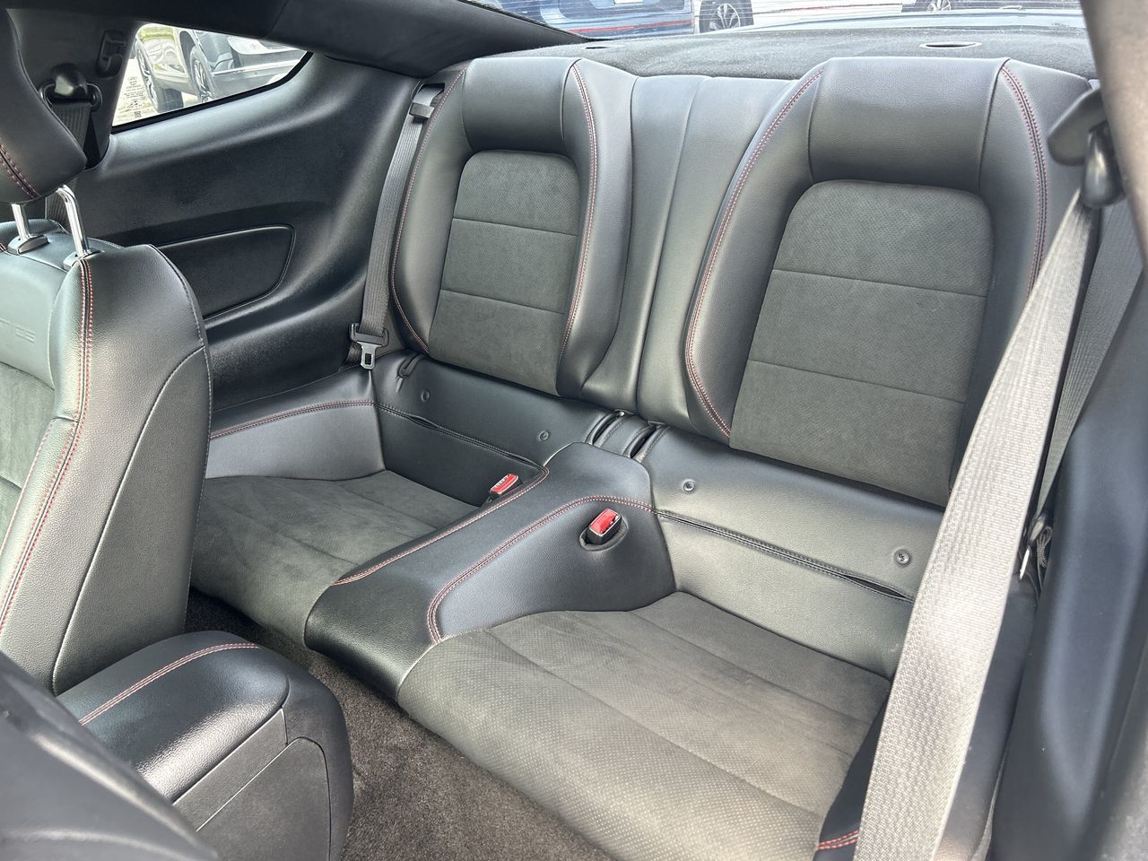 2017 Ford Mustang GT in Barrie, Ontario