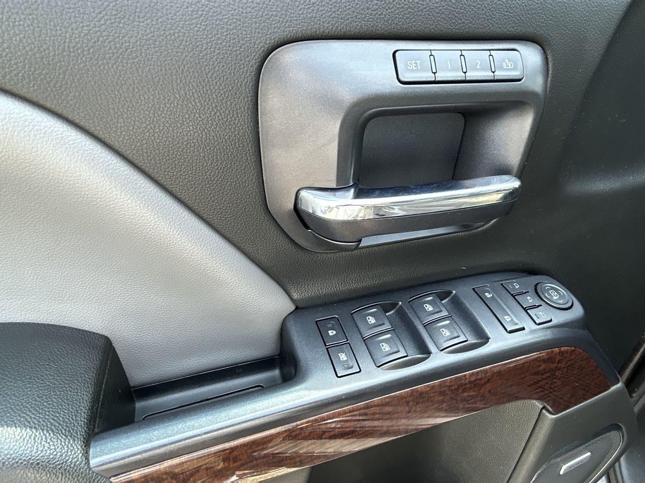 2015 GMC Sierra 1500 in Barrie, Ontario