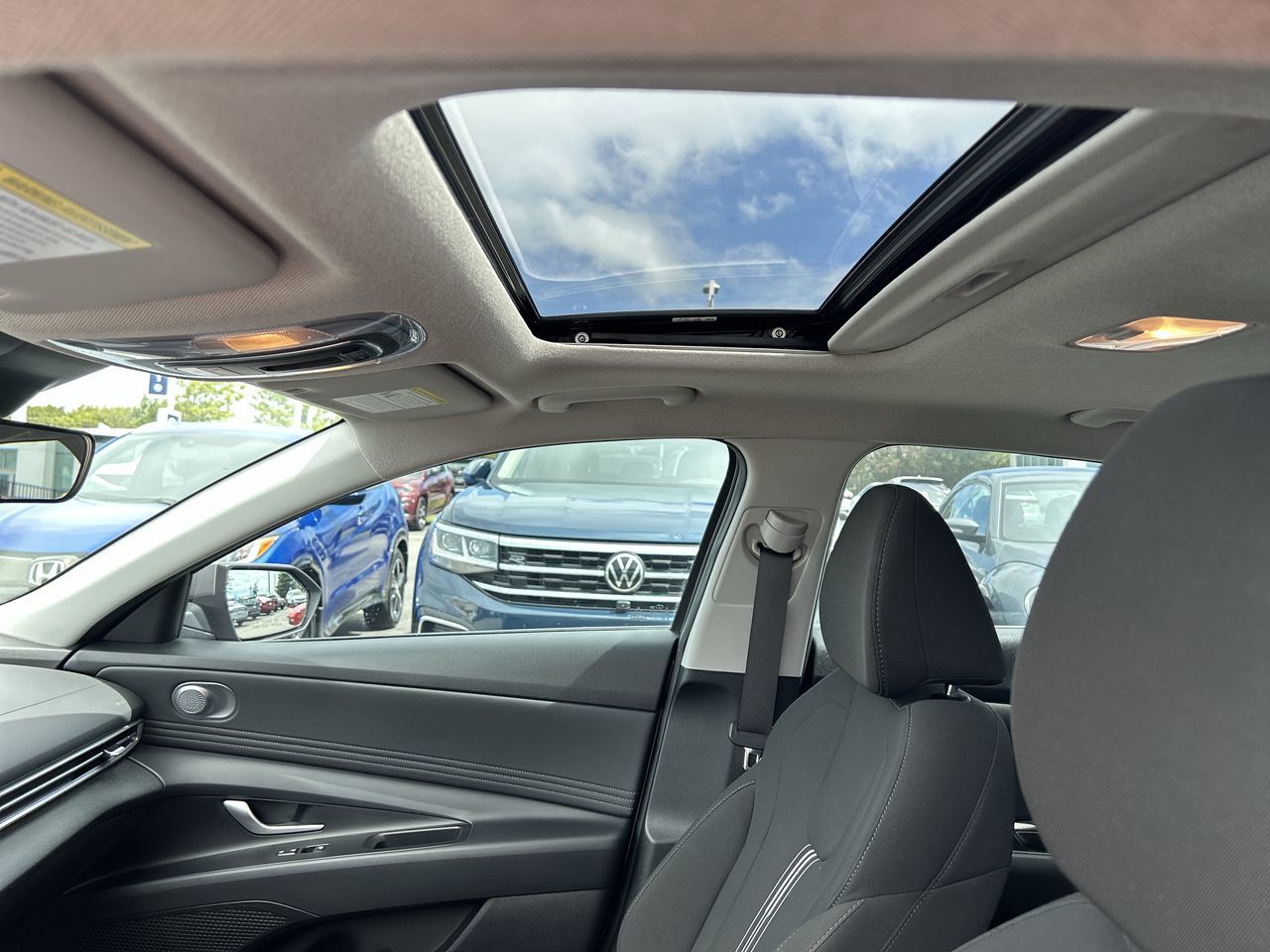 Hyundai Elantra Sedan  2023 à Barrie, Ontario