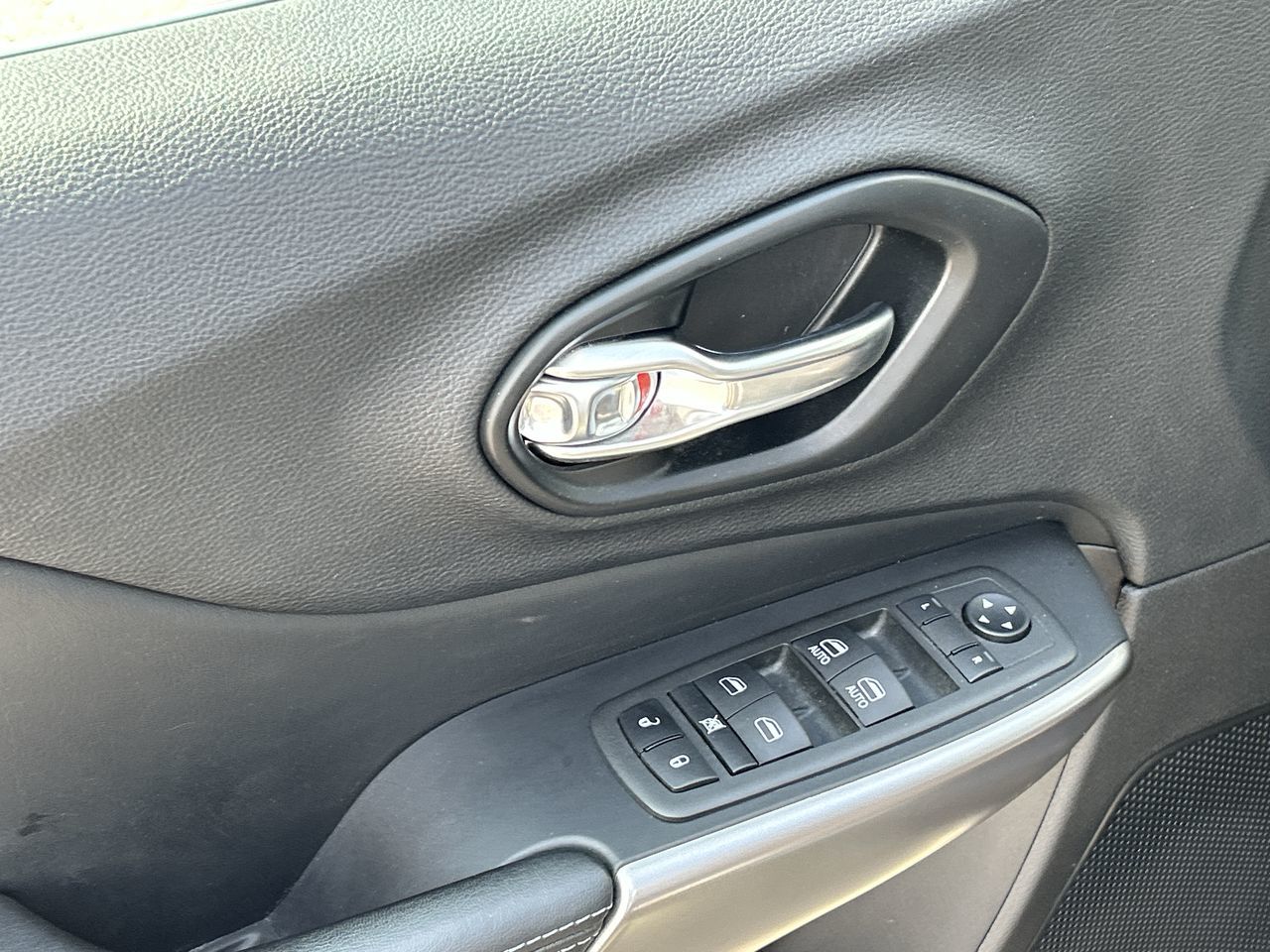 Jeep Cherokee  2022 à Barrie, Ontario