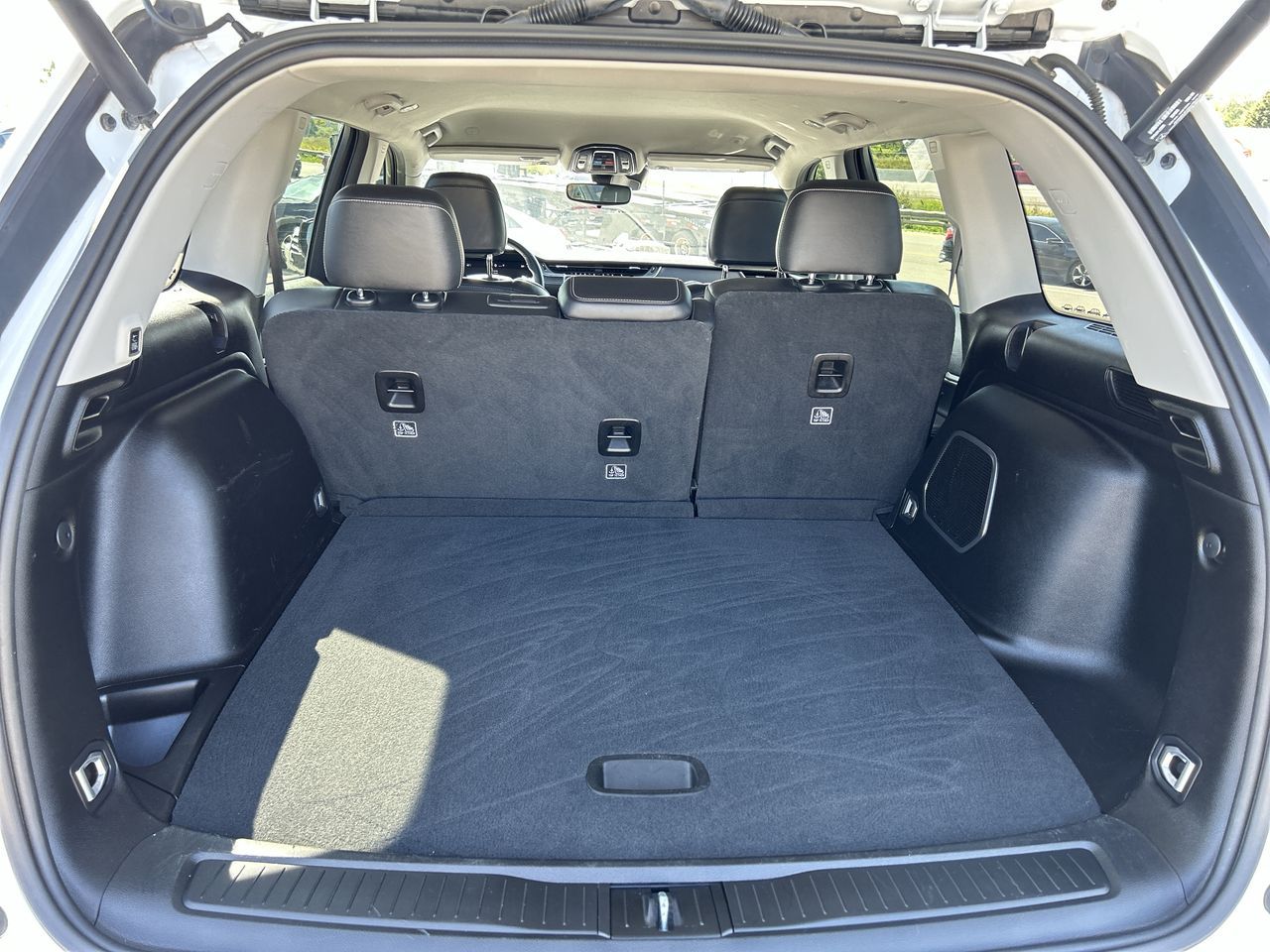 2022 Jeep Grand Cherokee 4X4 in Barrie, Ontario