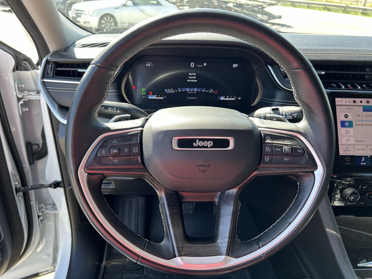 2022 Jeep Grand Cherokee 4X4 in Barrie, Ontario
