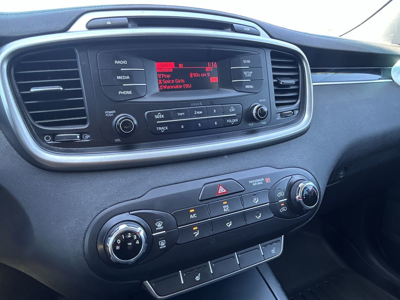 2016 Kia Sorento in Barrie, Ontario