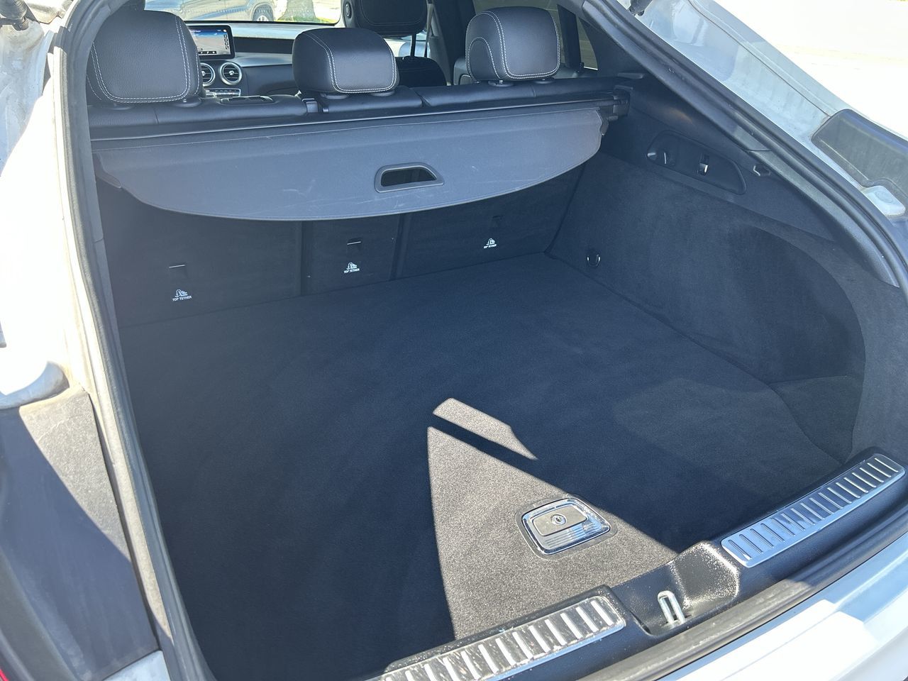 2020 Mercedes-Benz GLC300 in Barrie, Ontario