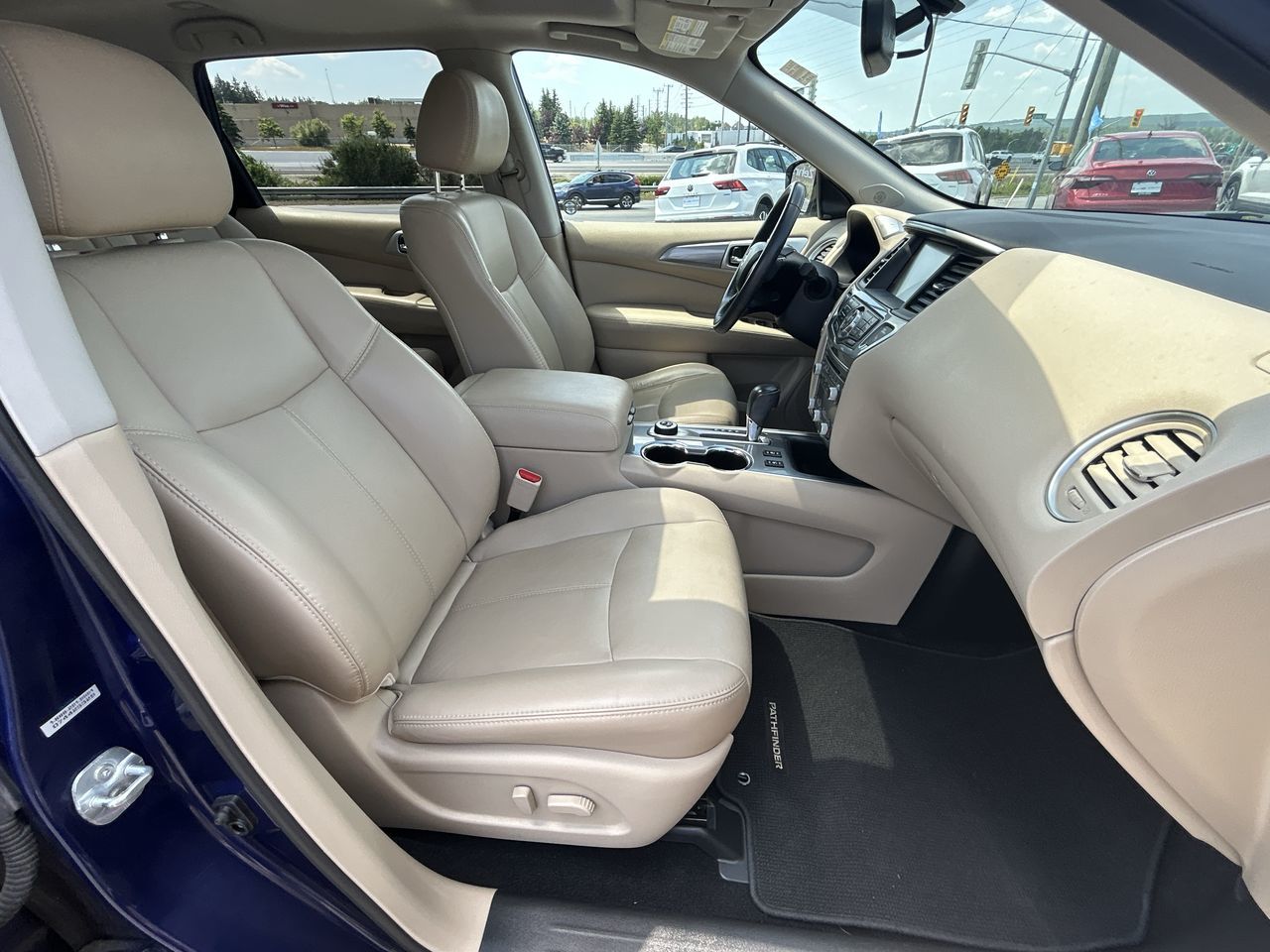 2017 Nissan Pathfinder in Barrie, Ontario