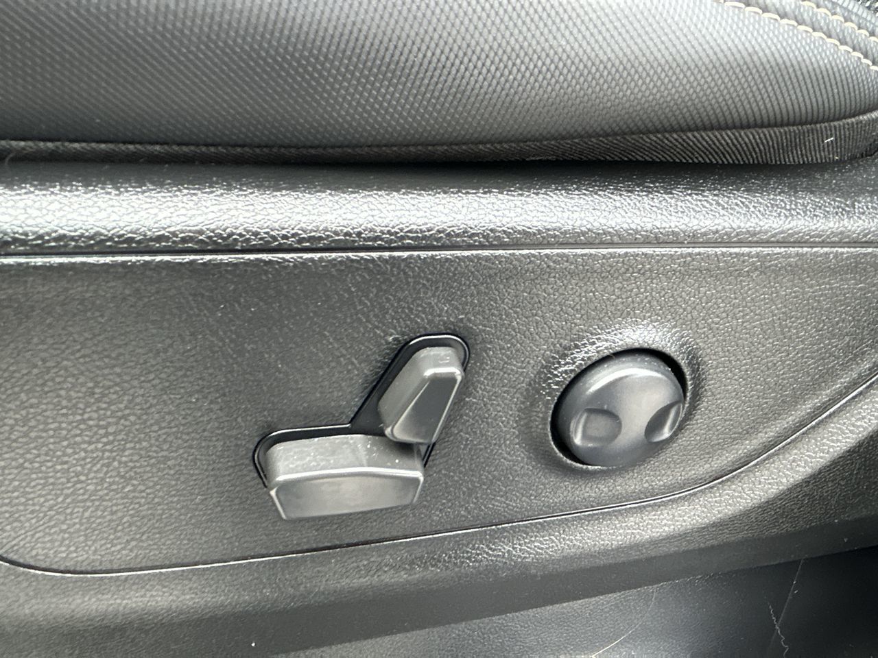 2022 Ram RAM 1500 Crew Cab 4x4 (dt) in Barrie, Ontario