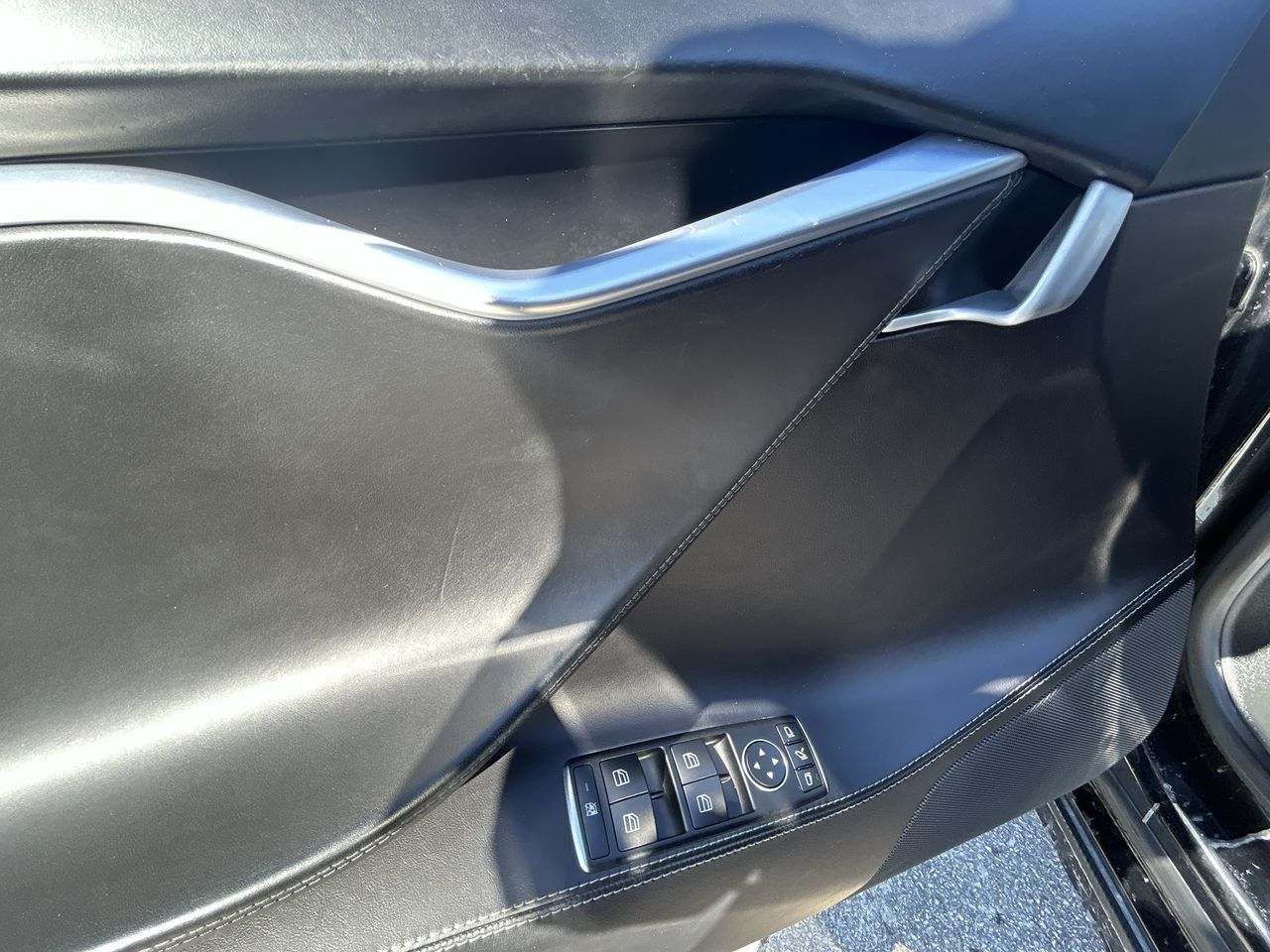 2016 Tesla Model S in Barrie, Ontario