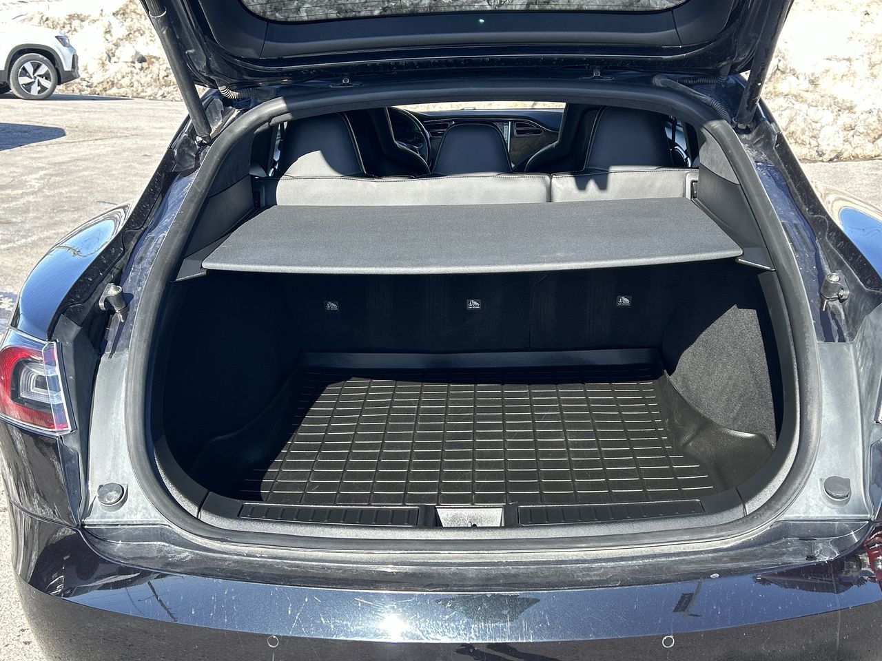 2016 Tesla Model S in Barrie, Ontario