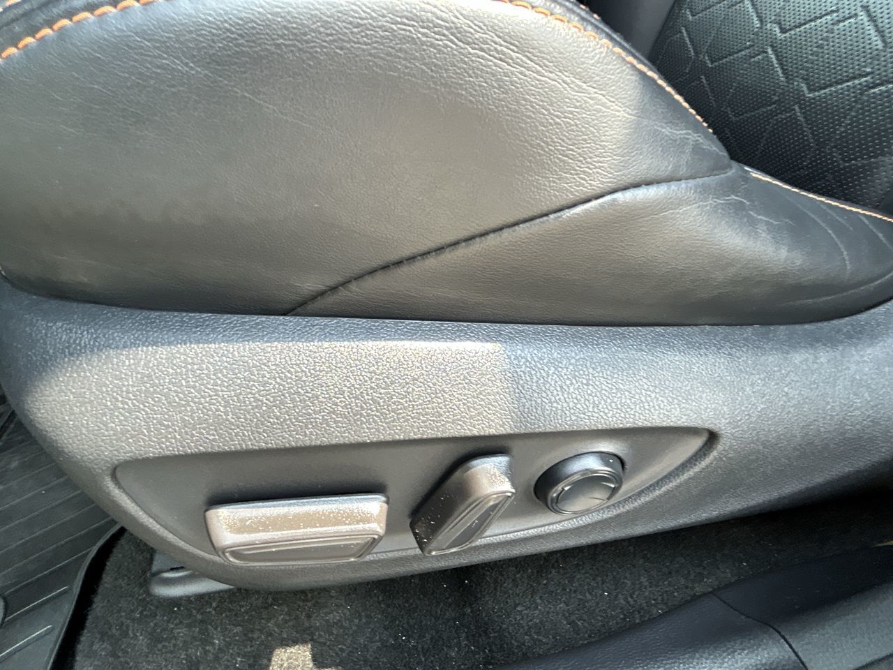 Toyota RAV4  2019 à Barrie, Ontario