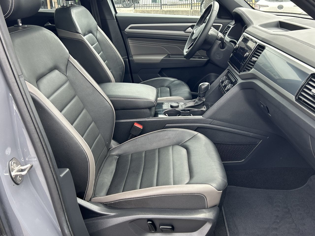 2023 Volkswagen Atlas Cross Sport in Barrie, Ontario