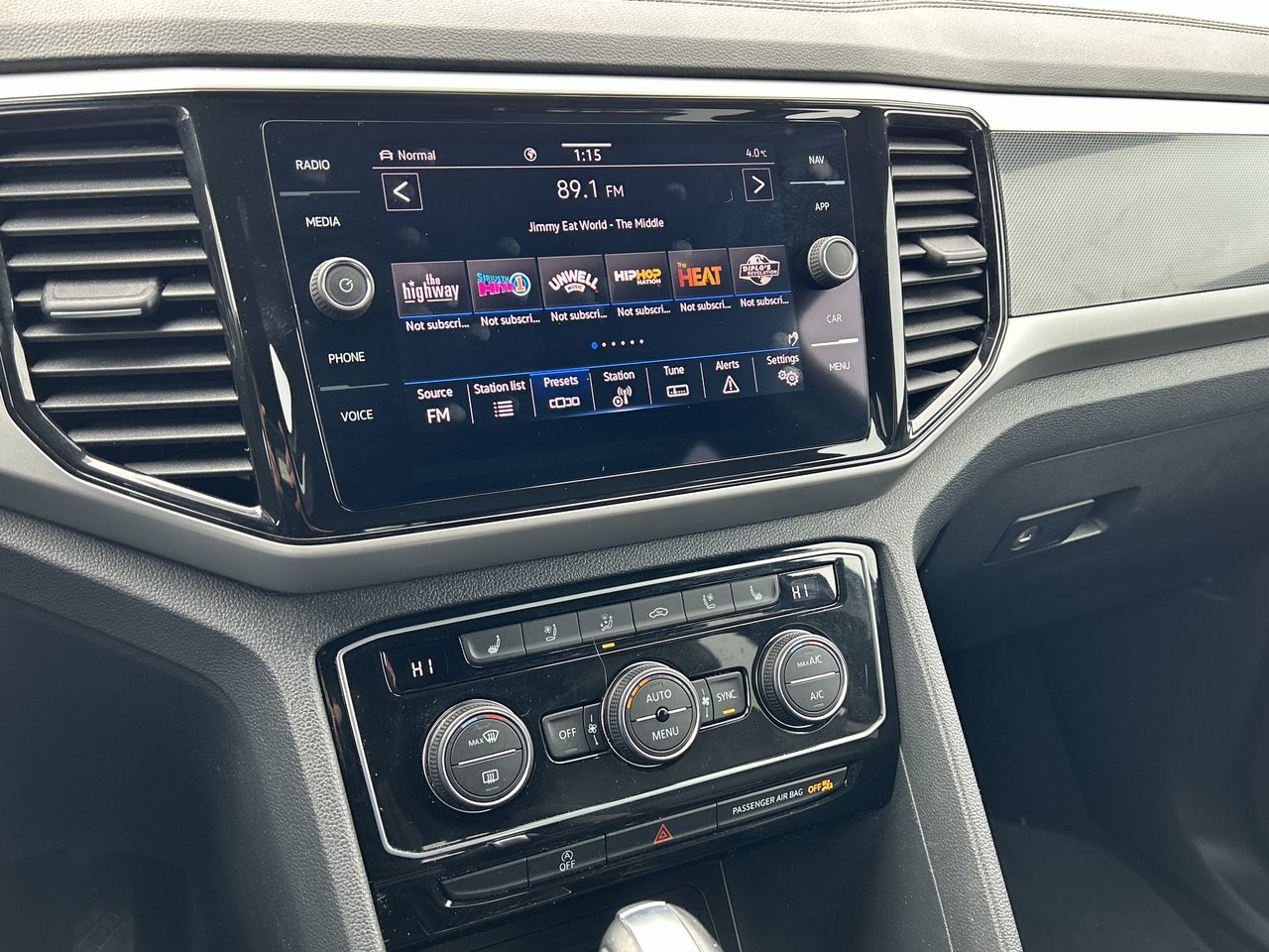 2023 Volkswagen Atlas Cross Sport in Barrie, Ontario