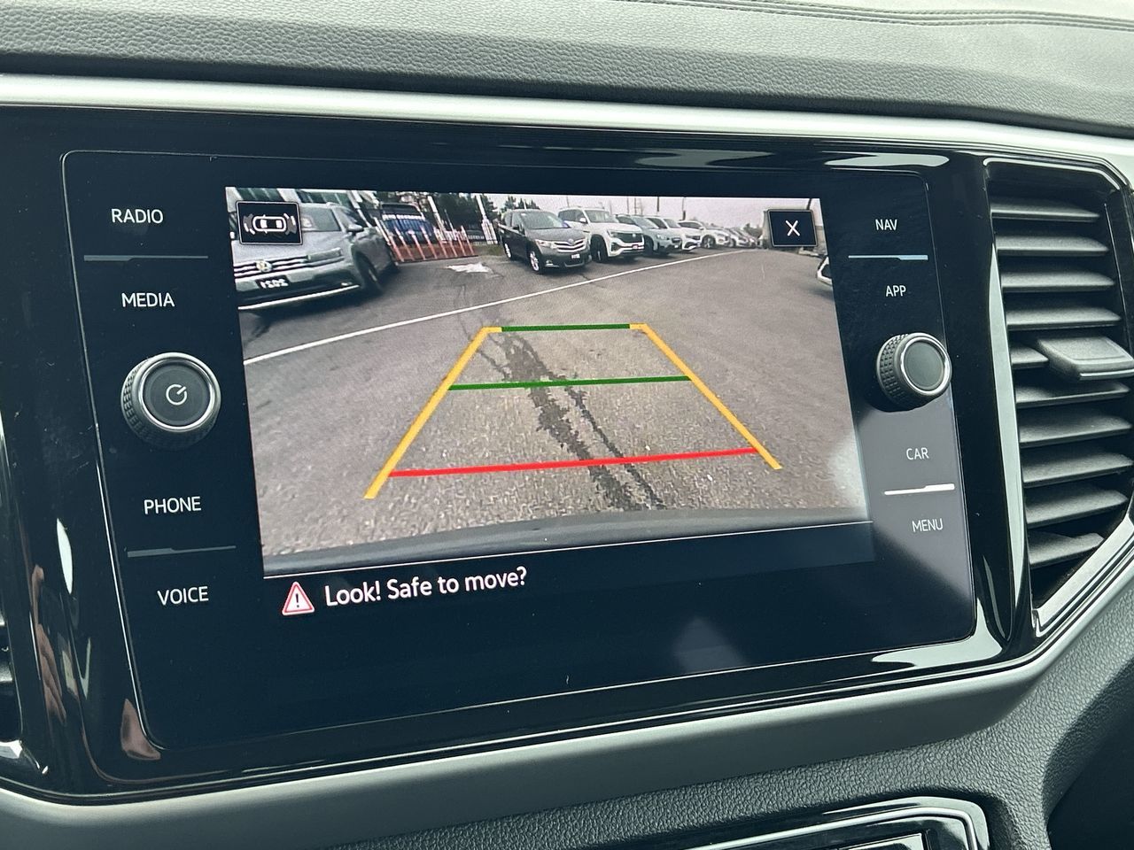 2023 Volkswagen Atlas Cross Sport in Barrie, Ontario