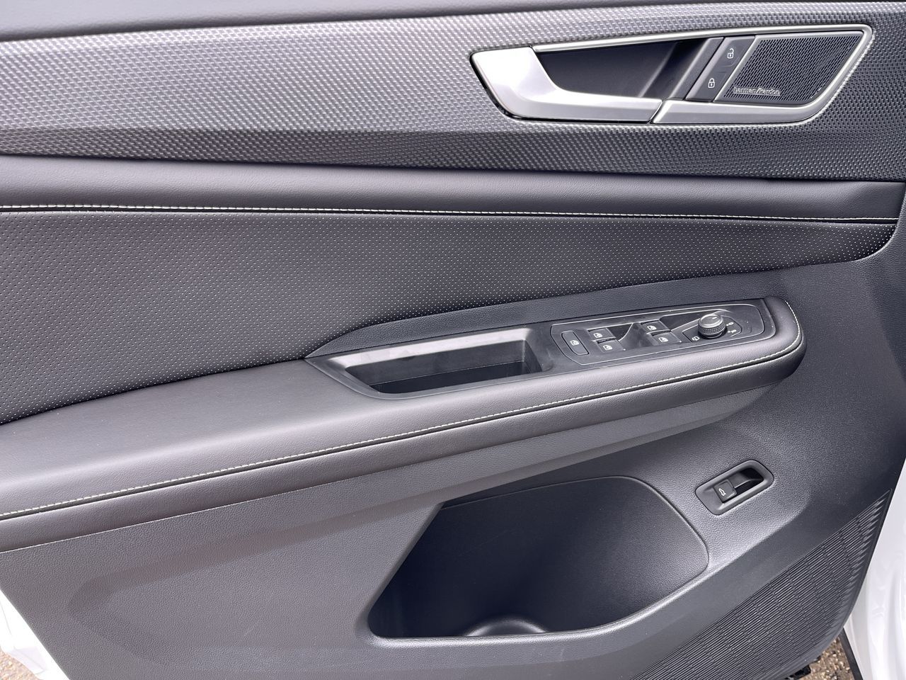 2026 Volkswagen Atlas Cross Sport in Barrie, Ontario