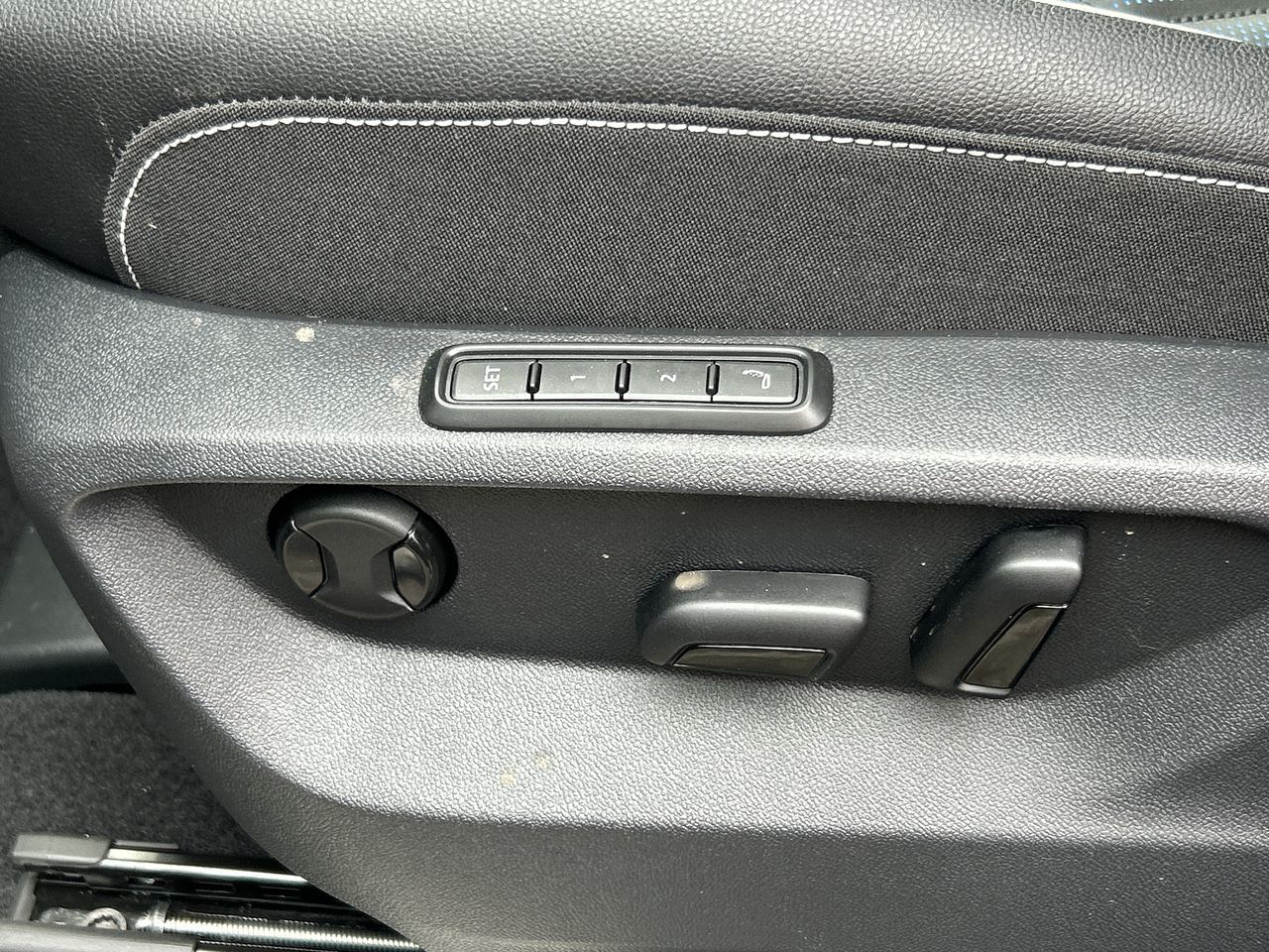 2026 Volkswagen Atlas Cross Sport in Barrie, Ontario