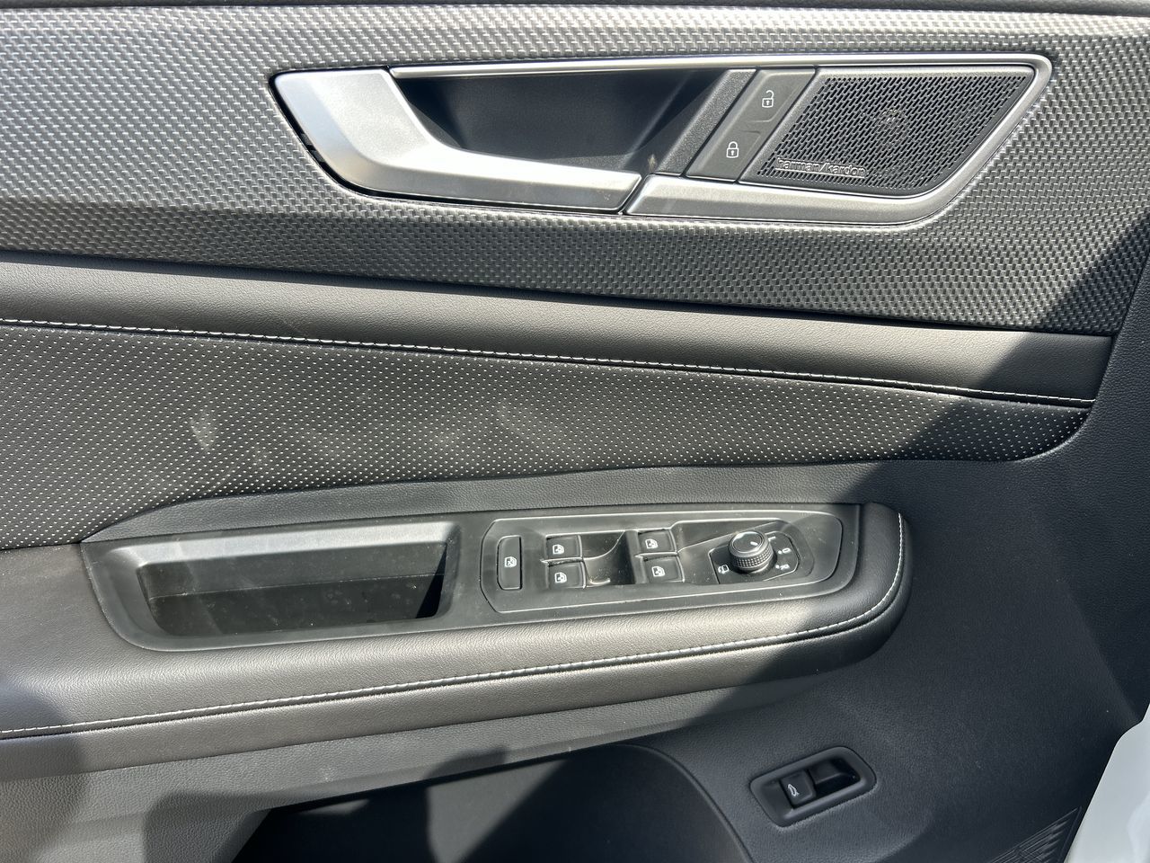 2026 Volkswagen Atlas Cross Sport in Barrie, Ontario