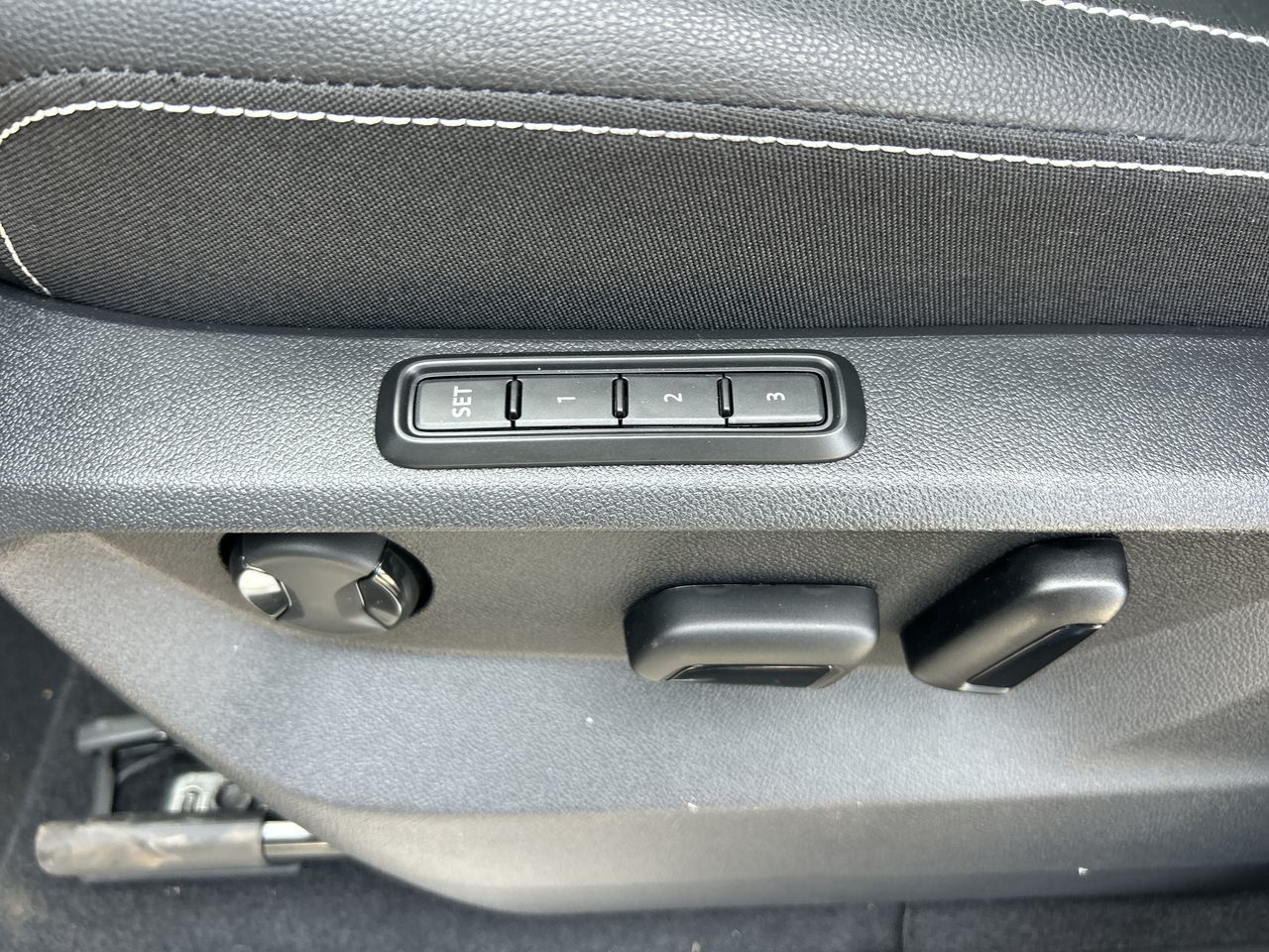 2026 Volkswagen Atlas Cross Sport in Barrie, Ontario