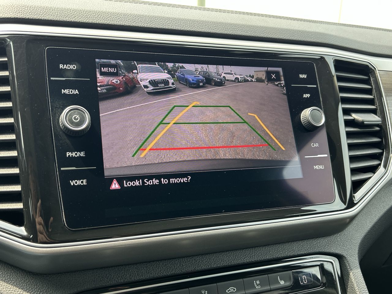 2019 Volkswagen Atlas in Barrie, Ontario