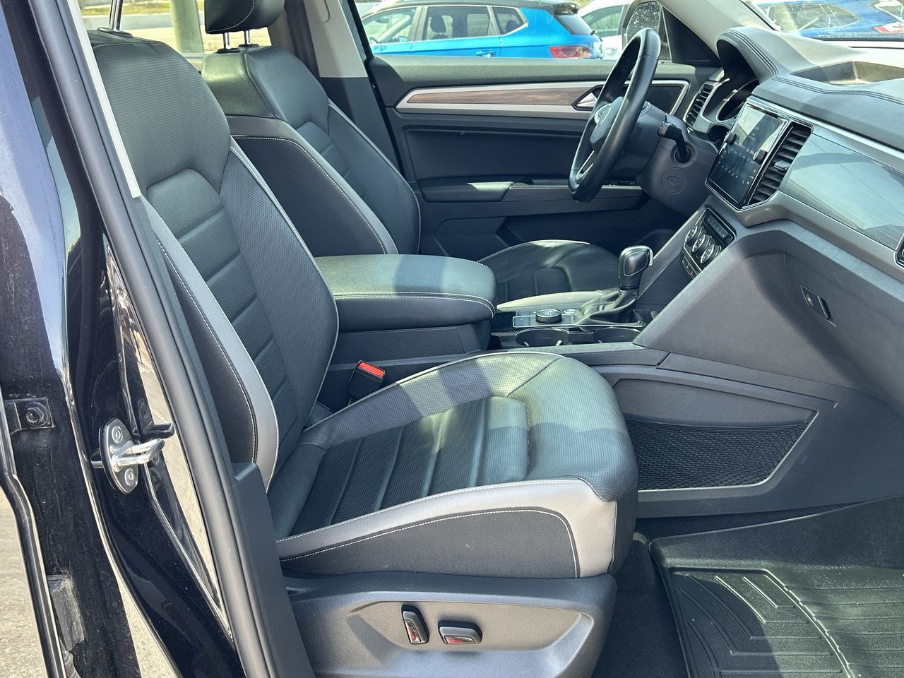 2021 Volkswagen Atlas in Barrie, Ontario