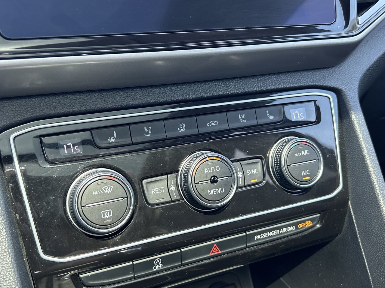 2021 Volkswagen Atlas in Barrie, Ontario