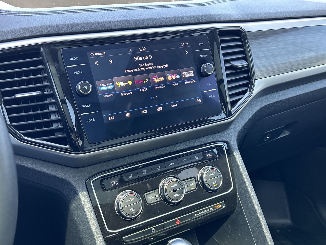 2021 Volkswagen Atlas in Barrie, Ontario